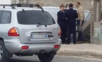 Avola. Incidente in via Moro, automobilista finisce in una abitazione