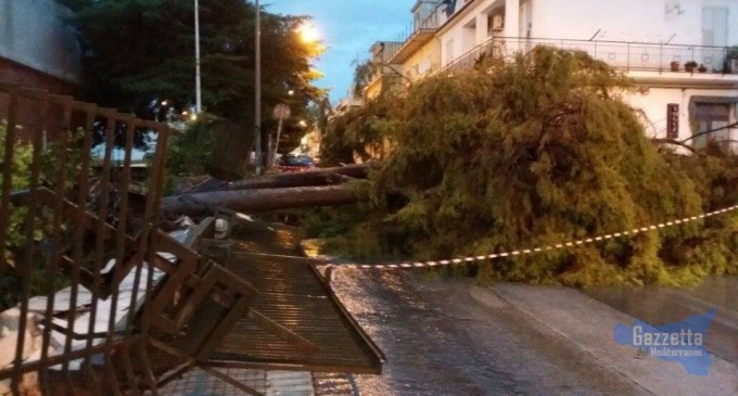 Avola: Bomba d’acqua, si registrano i primi danni