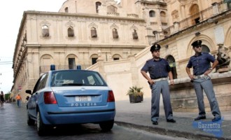 Noto, un disabile aggredito a casa sua in pieno centro, la polizia denuncia due sospettati