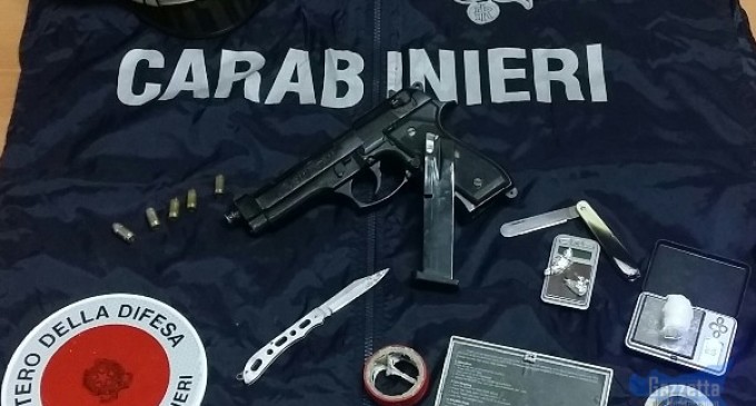 Pachino. Per la città con pistola colpo in canna e droga, due arresti dei carabinieri.