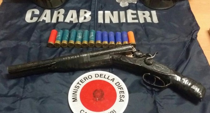 Noto, deteneva abusivamente un fucile e delle munizioni, arrestato dai Carabinieri