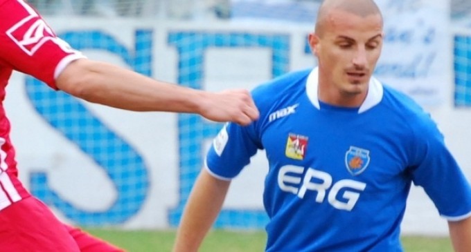 Siracusa, ingaggiati due calciatori, Tommaselli e Giordano approdano in azzurro