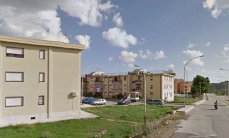 Noto. Evade i domiciliari per litigare in strada con la moglie, arrestato dai Carabinieri