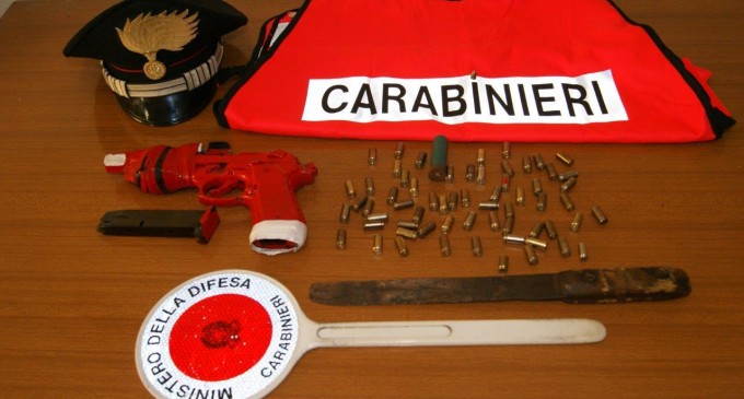 Noto. Trovato in possesso di una scacciacani modificata, i Carabinieri arrestano un 51enne