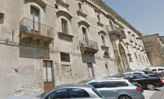 Noto. In vendita l’ex caserma dei Carabinieri di via Ruggero Settimo, oggi sede di uffici comunali